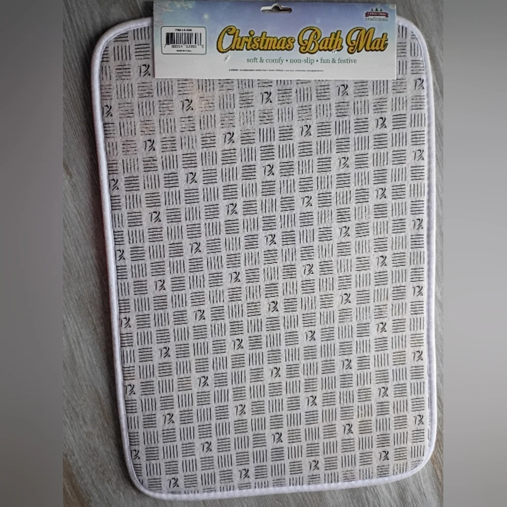 Christmas Traditions Bath Mat, Non Slip, Comfy, NWT